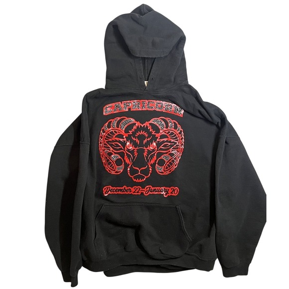 Gildan Other - Gildan Capricorn Zodiac Hoodie Unisex 3XL Black Red Rhinestone Heavy Blend